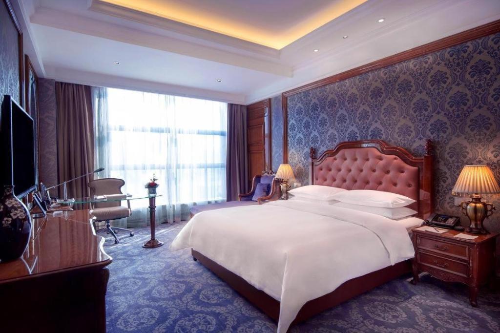 Chongqing Huachen International Hotel Zewnętrze zdjęcie