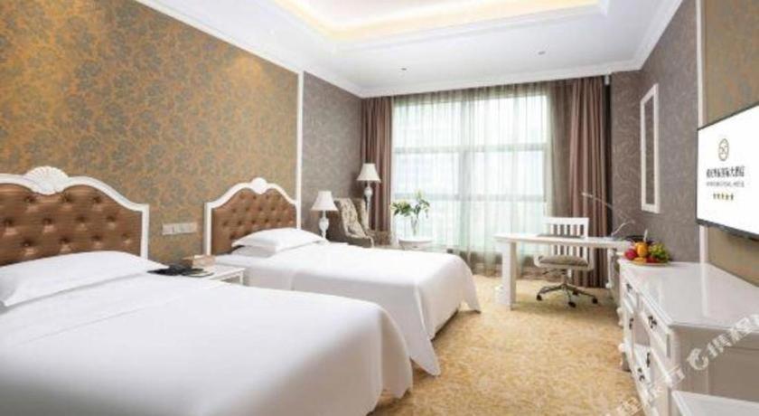 Chongqing Huachen International Hotel Zewnętrze zdjęcie