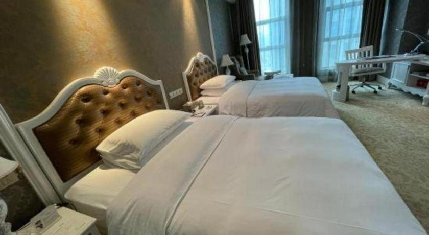 Chongqing Huachen International Hotel Zewnętrze zdjęcie