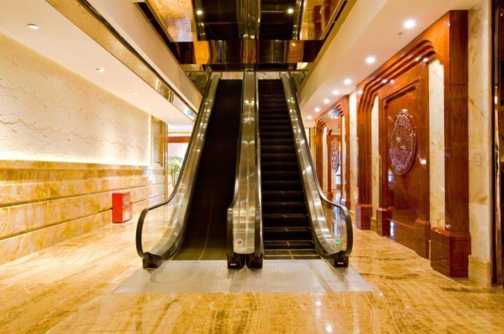 Chongqing Huachen International Hotel Zewnętrze zdjęcie